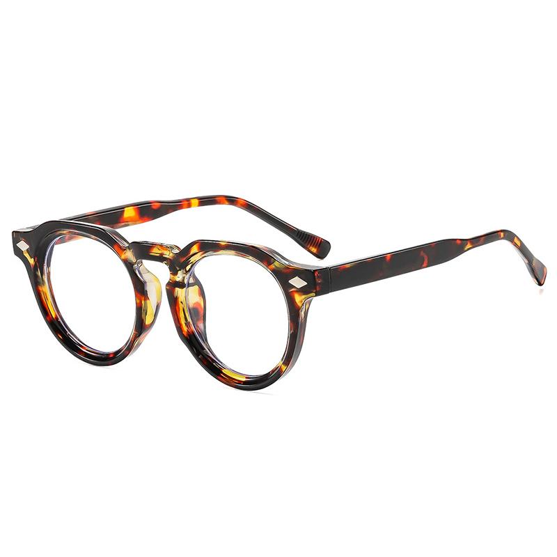 

SO&EI Retro Round Punk Rivets Men Sunglasses Fashion Clear Gradient Shades UV400 Women Trending Sun Glasses As the picture