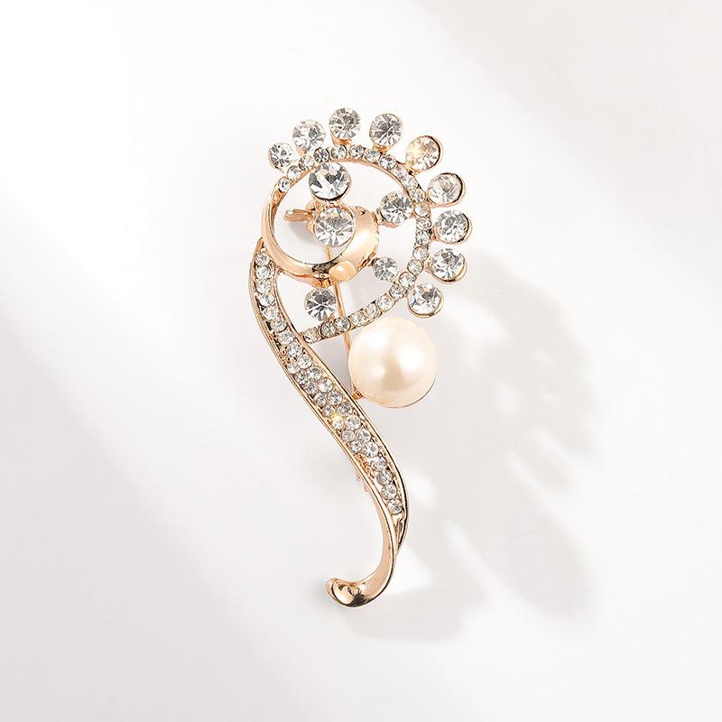 Rhinestone Leaf Flower Brooch with Pearl – Clothing Accessories Corsage Pin