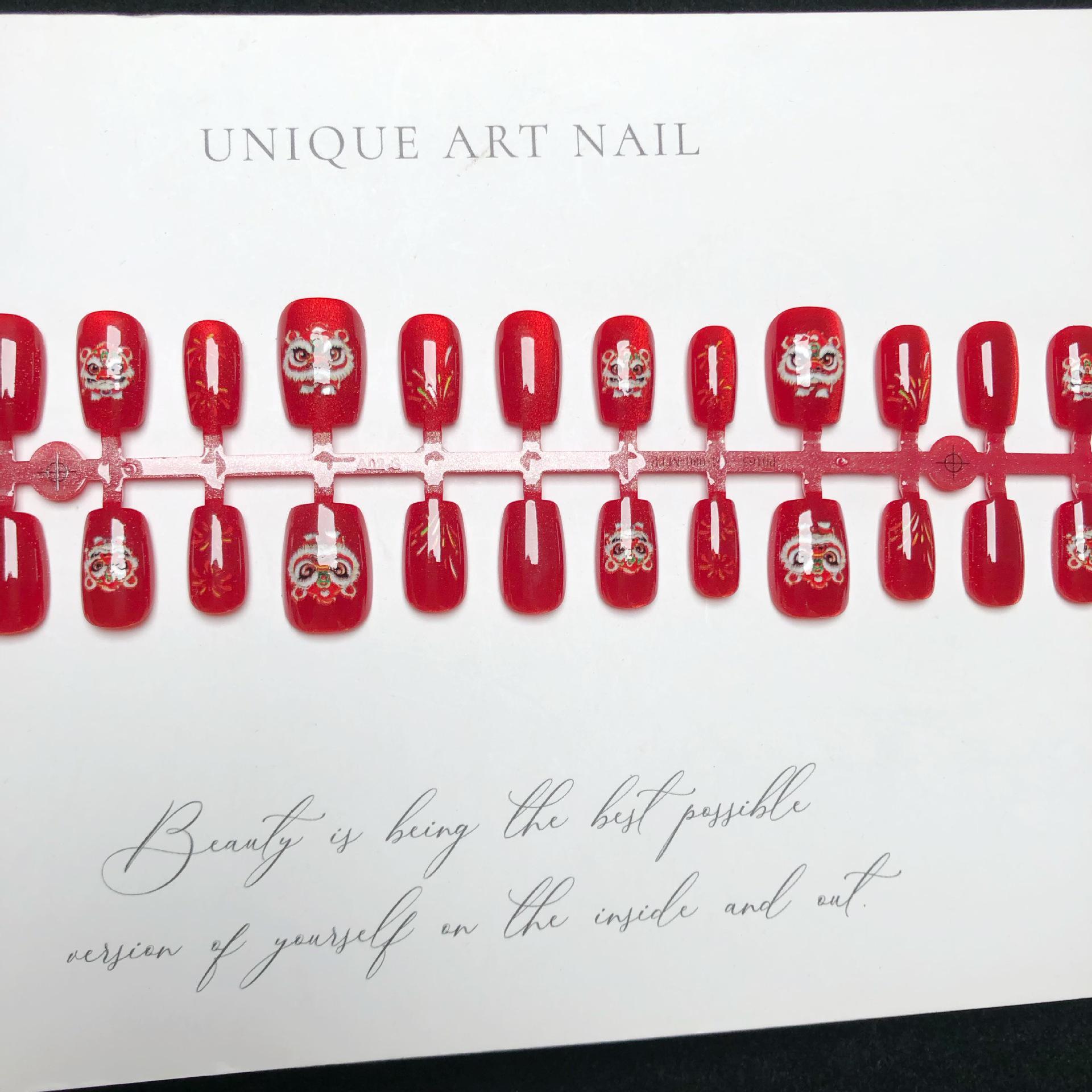 

Праздничные красные наклейки для ногтей с танцем льва 2025