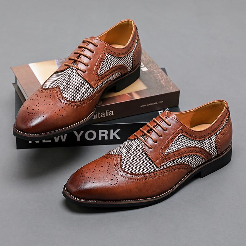 Fashion 2025 Spring British Two-Tone Brogue Shoes Men Leather Low-Cut Casual Shoes Anti-Slip Breathable Office Daily Wear Oxford Shoes