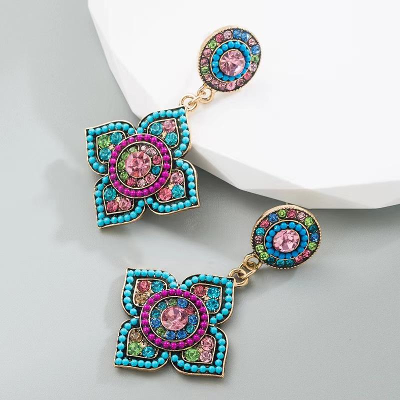 Boucles d'oreilles bohèmes florales vintage en strass colorés pour tempérament féminin