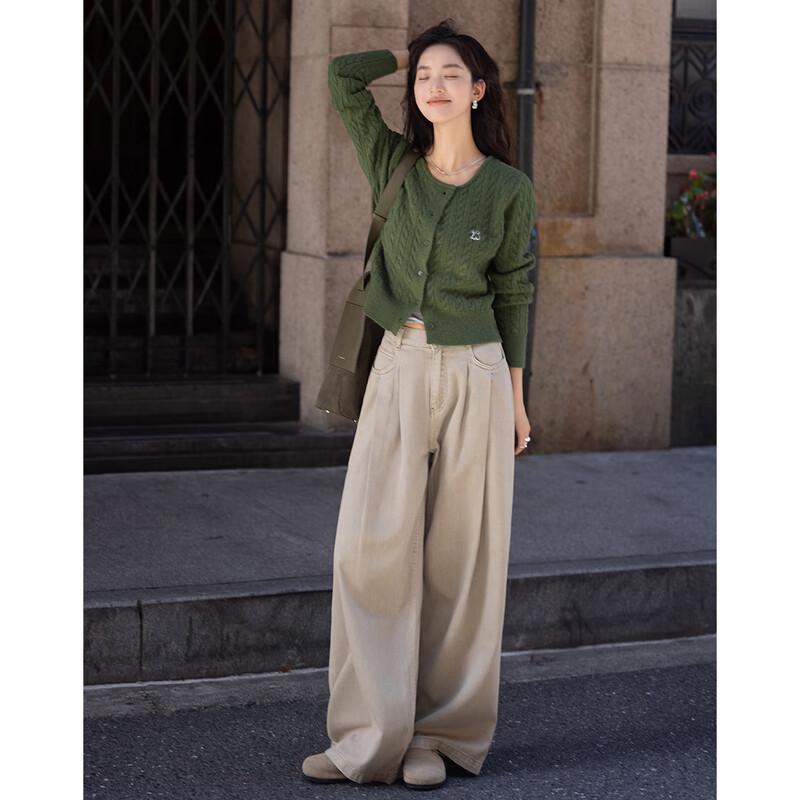 Demana Round Neck Embroidered Knitted Cardigan