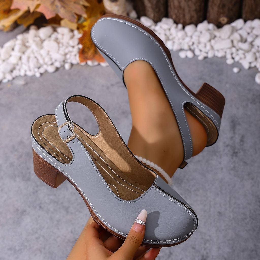 Plus Size New Women's High Heel Sandals Buckle Design Chunky Heel Comfort Retro Beach Holiday Outdoor Shoes
