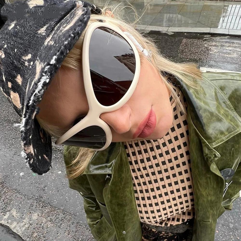 Vintage Oval Sunglasses Goggle Oversized Y2K Punk Sun Glasses Women Men Fashion Wrap Around Shades Eyeglasses De Sol Oculos