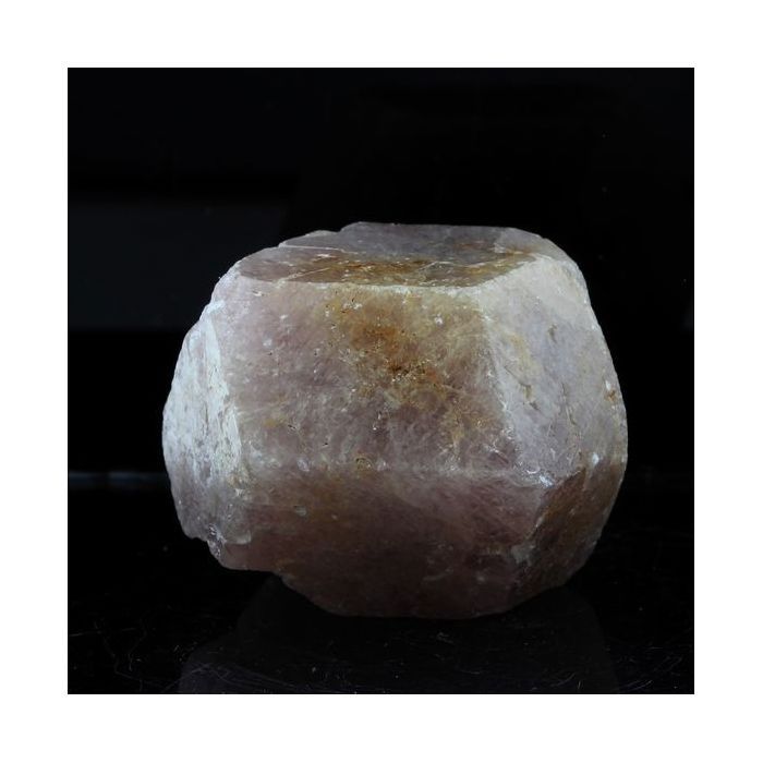 Pierres et Minéraux. Grenat Grossulaire. 233.35 ct. Jalostoc, Morelos, Mexique.