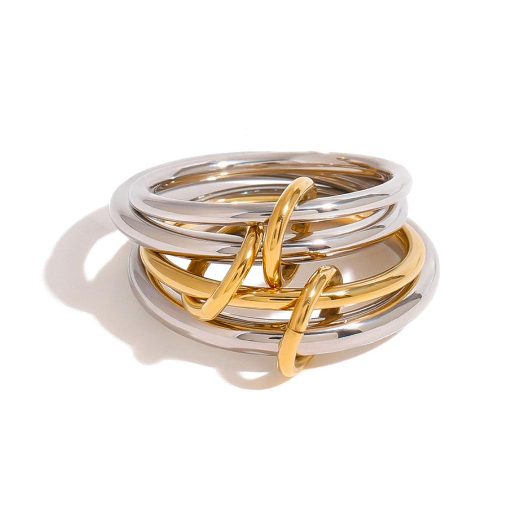 Practical Sturdy Alloy Rings With A Simple Styles Convenient for Trendy Men and Women Seek Fashion and Individuality