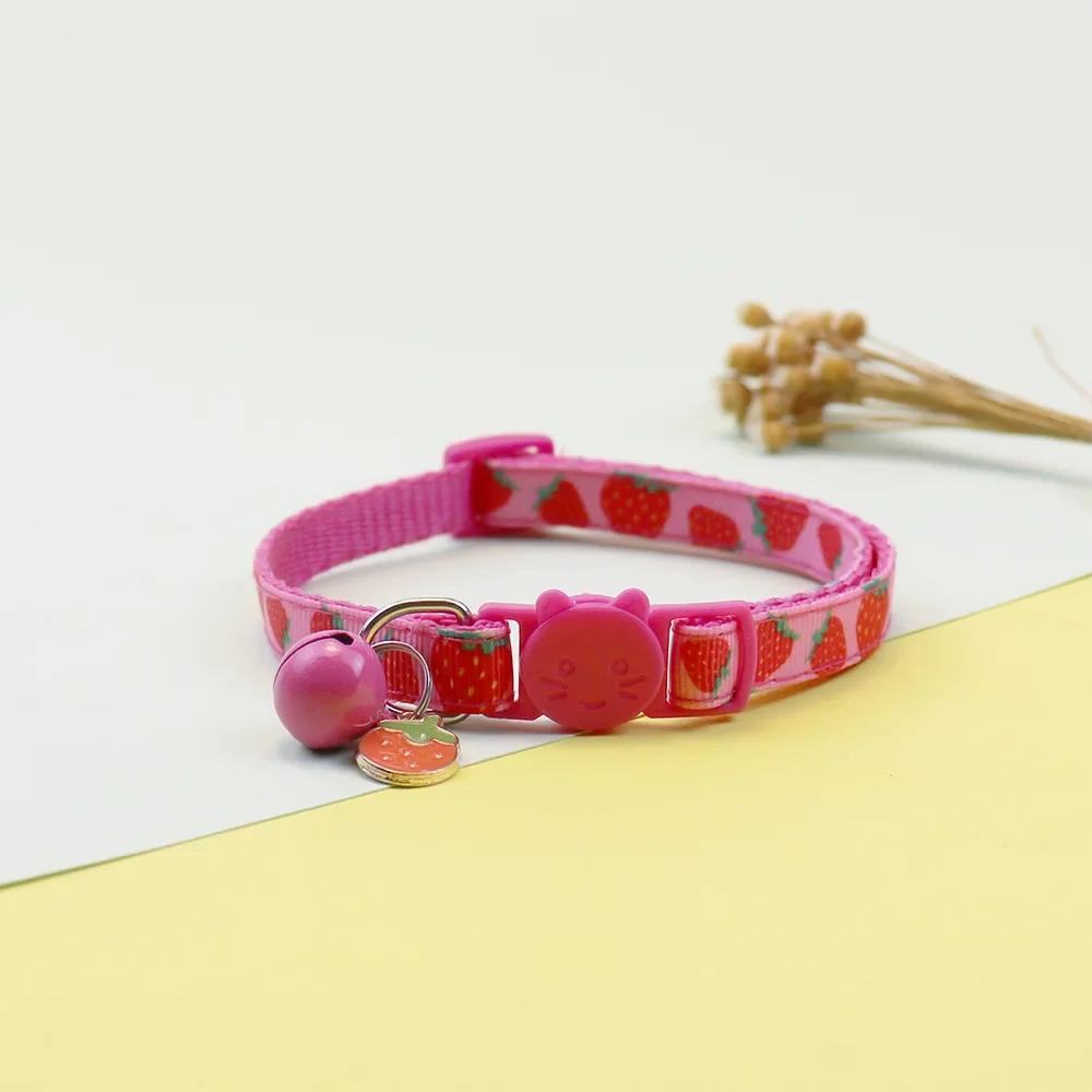 

Pet Adjustable Webbing Fruit Cat Collar Breakaway Cute Neck Collar with Bell for Small Dogs Puppy Kitten Neck Accessories 1.0 19-32cm рожевий