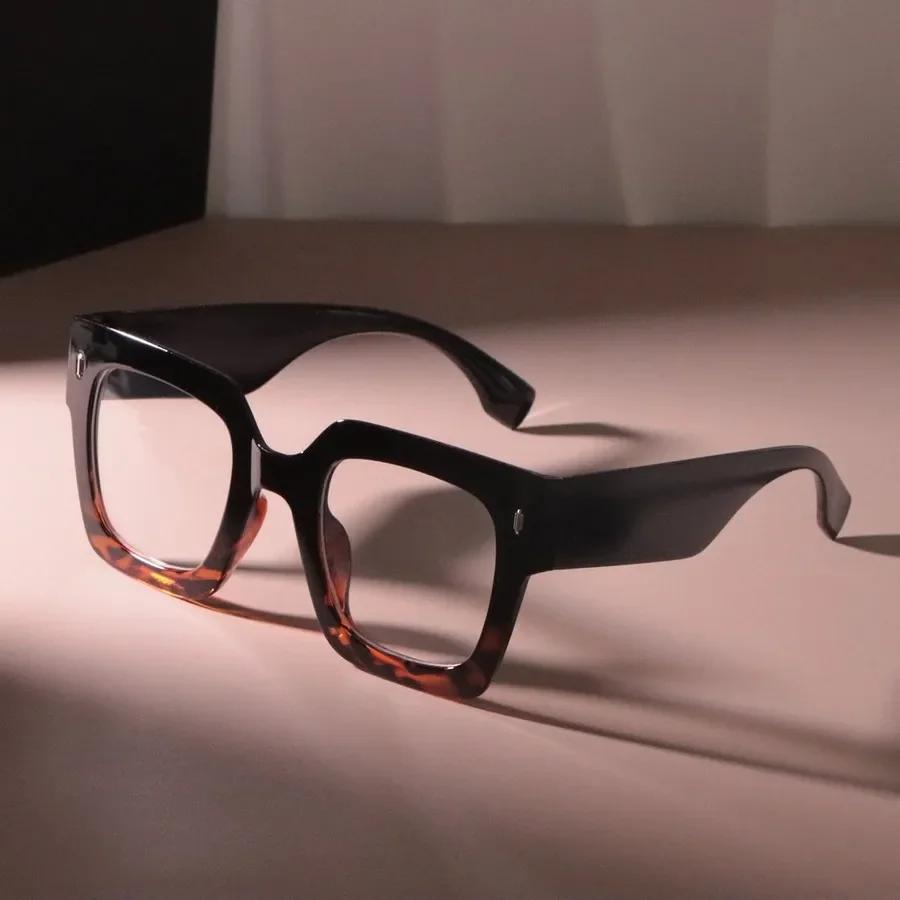 

Luxurious Square Frame Eyeglass Women Men Minimalist Transparent Eyeglasses Cool Clear Lens Design Frame Eyeglasses Oculos Glasses
