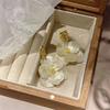 Vintage Acrylic Flower Petal Pendant Earrings for Women Exquisite Alloy Flower Dangle Earrings Luxury Casual Party Jewelry Gifts