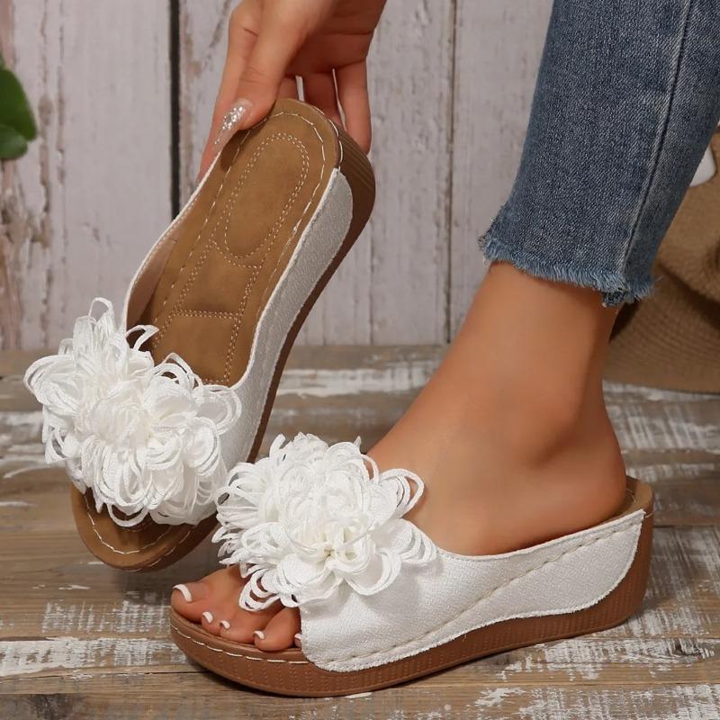 New Women Wedges Slippers Fashion Flower Slippers Women 2025 Summer Beach Platform Sandals Outdoor High Heels Shoes Slides Women