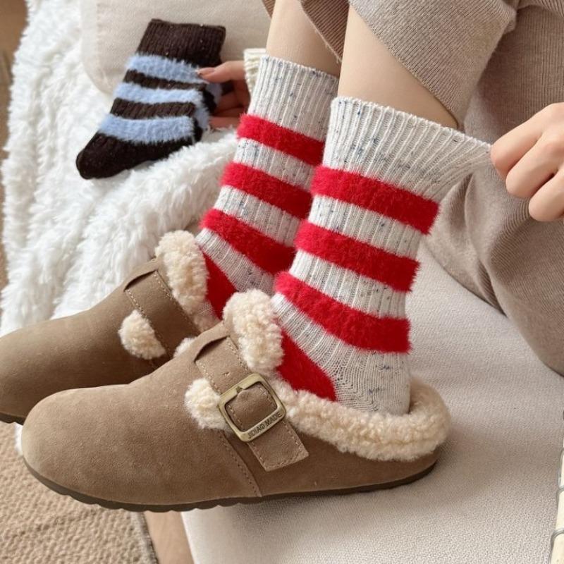 Women's Winter Thickened Warm Striped Dot Yarn College Wind Wool Mid Barrel Pile Socks
