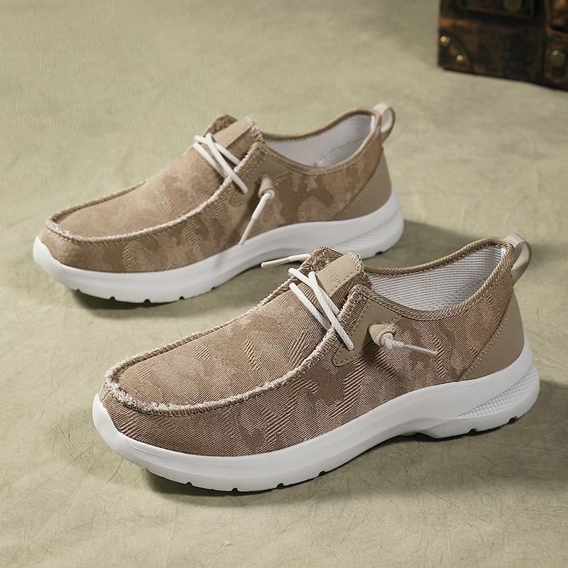 Spring and summer large size light and breathable outdoor couple casual shoes walking shoes