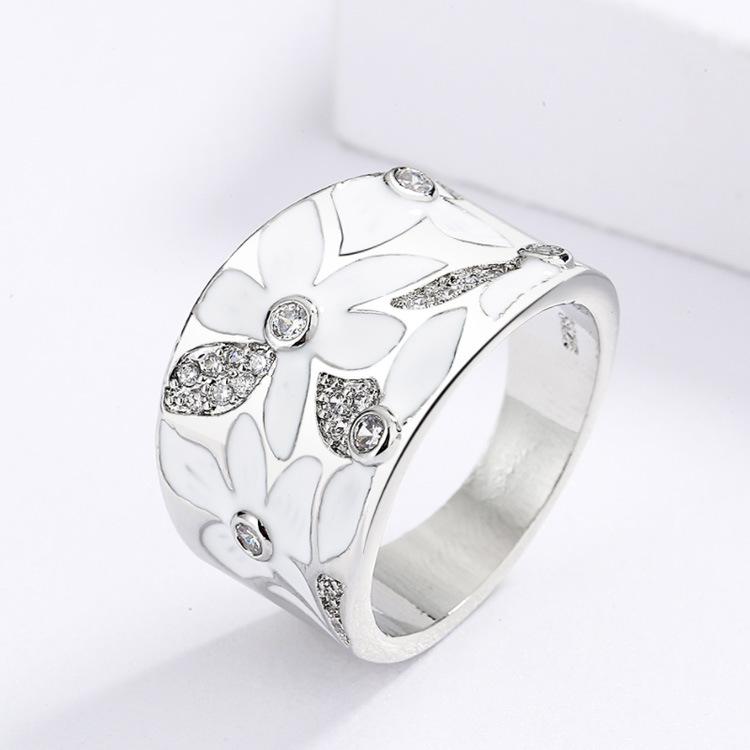 Export Source Elegant And Fresh Light-Colored Enamel Flower Slightly Inlaid Zircon Epoxy Women'S Ring
