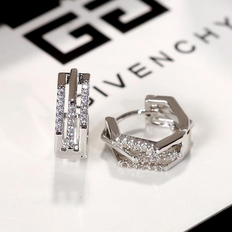 Retro Micro-set Geometric Earrings Light Luxury Autumn Winter High-end Simple Versatile Women's Fashion Casual Daily Jewelry