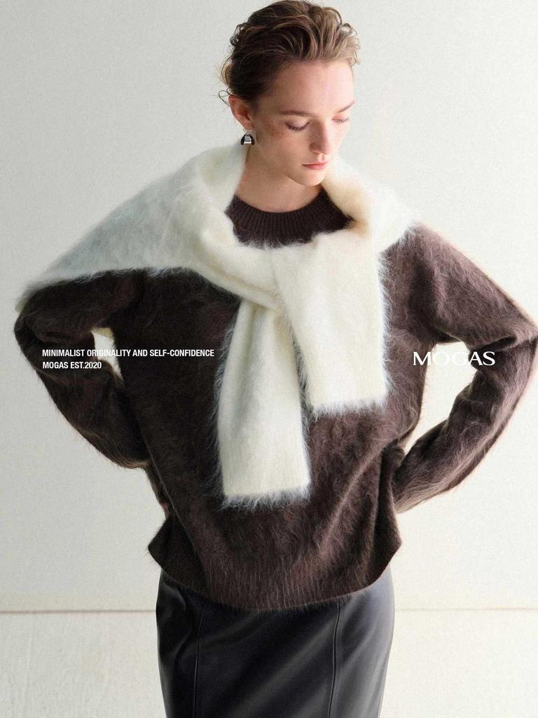Women's Winter Soft Cashmere Knit Sweater - Round Neck, Silhouette Design