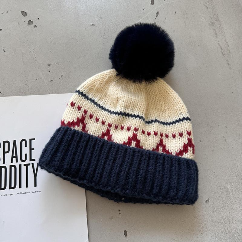 Winter Vintage Jacquard Knit Hat Women Acrylic Beanie Hat With Ball Plush