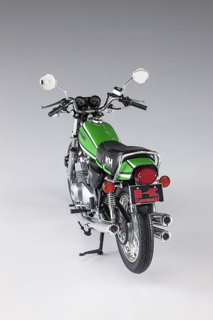 Hasegawa Motorcycle Series Kawasaki Plastic Model BK6 1/12 KH400-A7