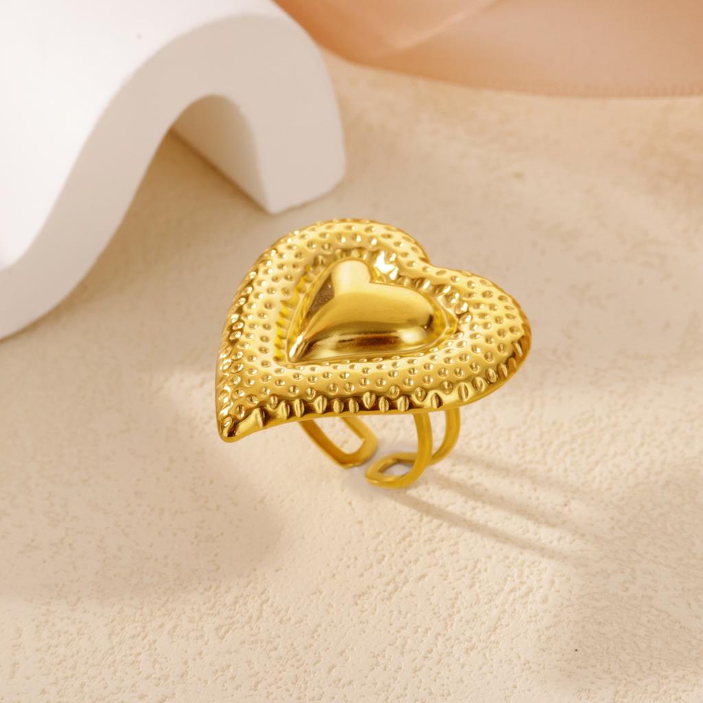 Super Heart Rings for Women Stainless Steel Gold Color Heart Ring Aesthetic Wedding Waterproof Jewelry Gift