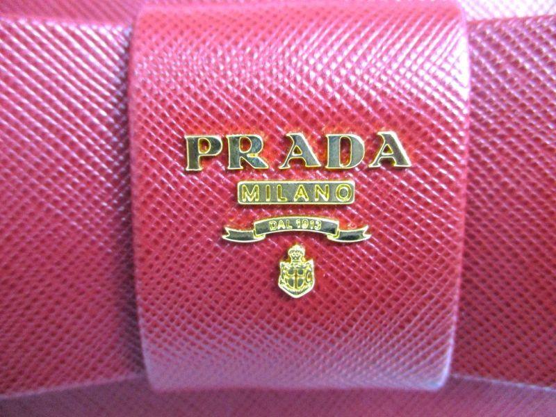 Authentic PRADA Red Saffiano Leather Ribbon Motif Round Zip Long Wallet #a334  Refurbished