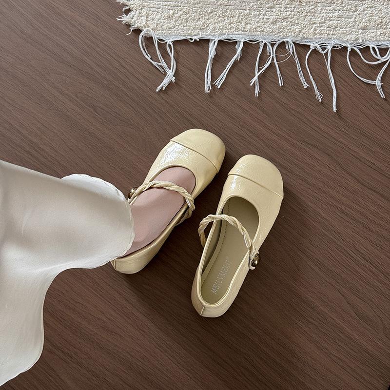 French Mary Jane Shoes Girl 2025 New Summer Fairy Wind Soft-soled Doudou Shoes with Skirt Shallow Mouth Flat-soled Single Shoes