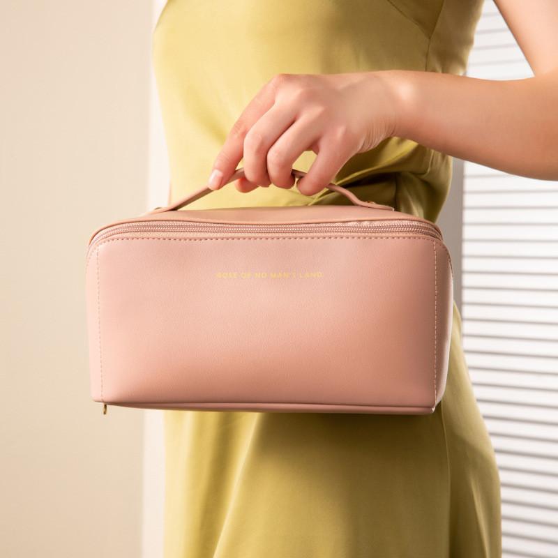 High End Travel Toiletry Bag With Versatile Functionality For Makeup Storage