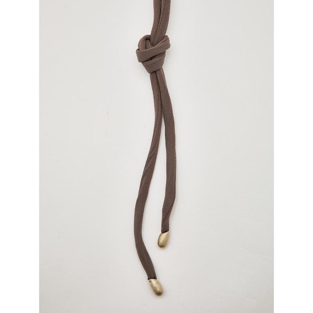 Leaf and Silk String Necklace 04602603303
