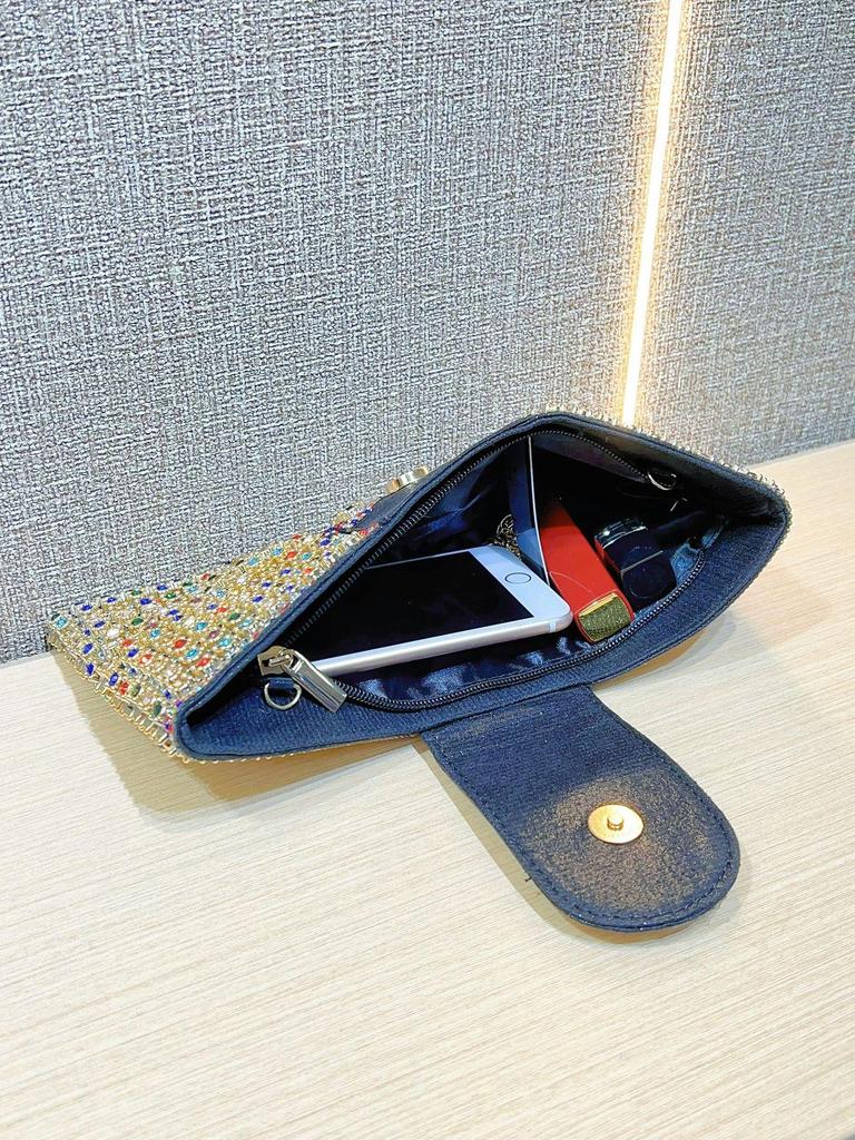 Vintage European-American Diamond Clutch: High-End, One-Shoulder Crossbody Bag for Elegant Evenings