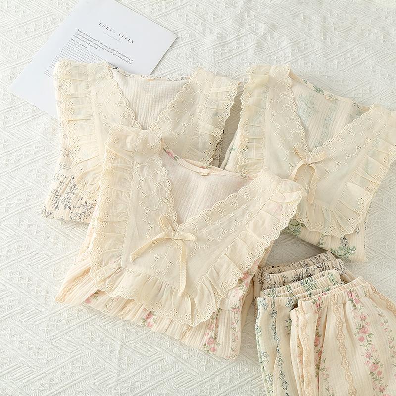 GMXIA Gentle Women's Floral Pure Cotton Yarn Loose Double-layer Gauze Home Wear Pajama Set for Autumn Long-sleeved Outdoor Wear Pajama Sets