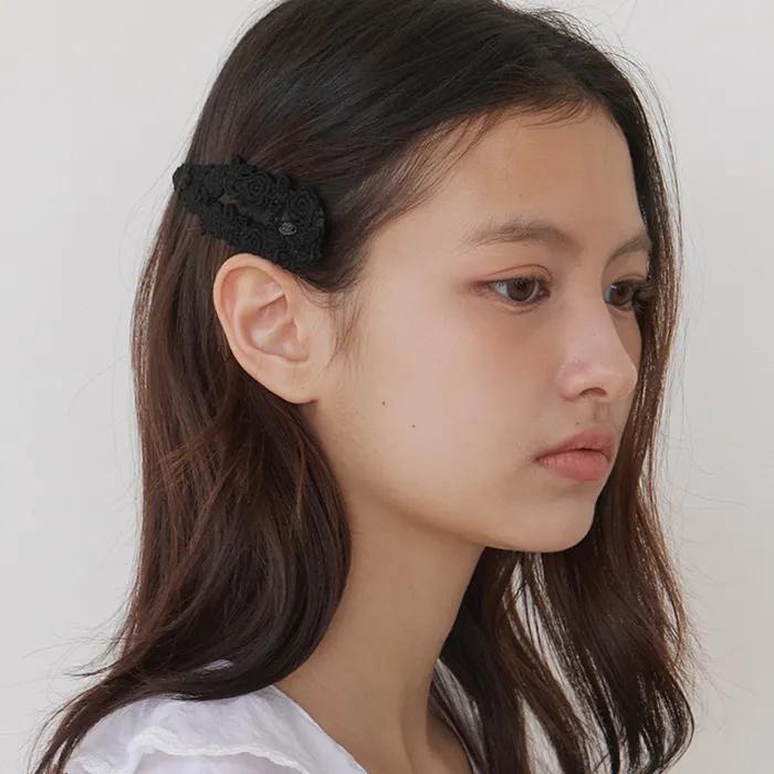 [M size] classic rosy lace pin - black