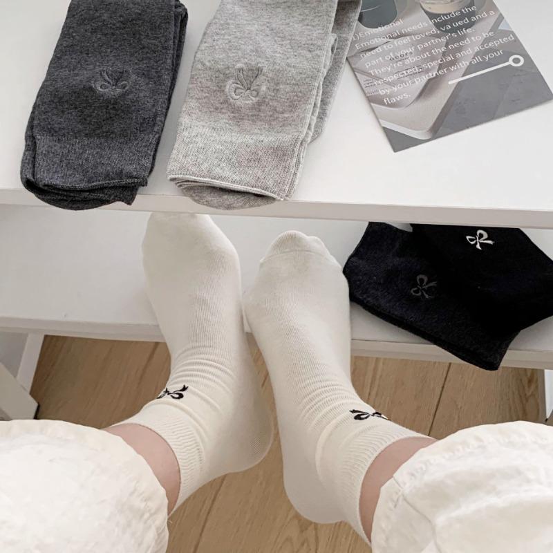 5 Pairs of Summer Women's Thin Ballet Style Fashionable Embroidered Bow Sweat Absorbing and Breathable Mid Calf Socks