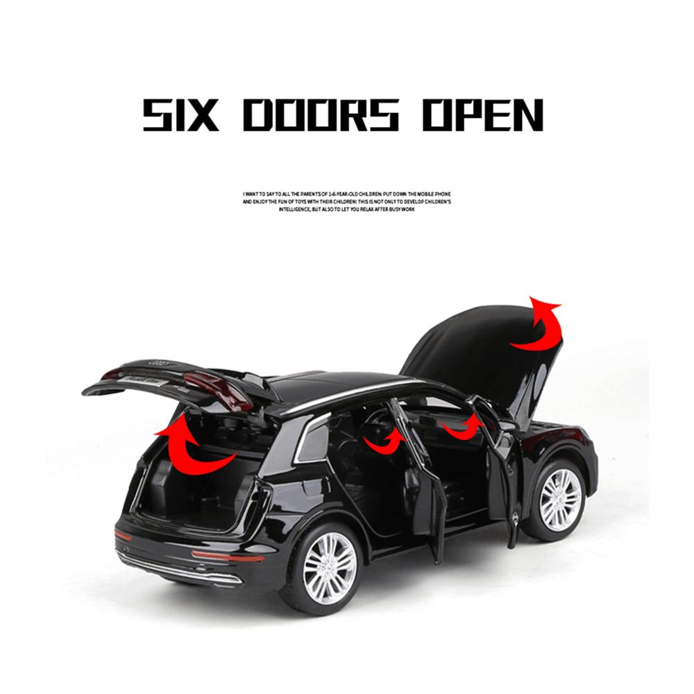 1/32 Scale Q5 SUV Alloy Car Model Diecast and Metal Car Game Car Model Hypersonic Simulation Children's Collection Gift Game