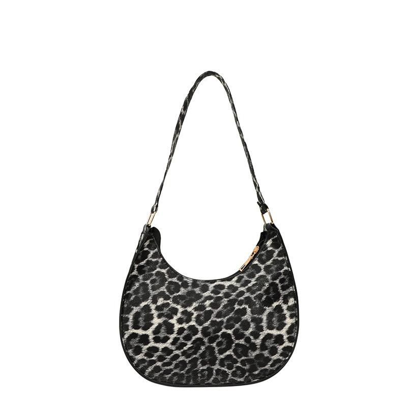 

Модна сумка-кросбоді у формі півмісяця з леопардовим принтом - Стильна жіноча сумка на плече чорний