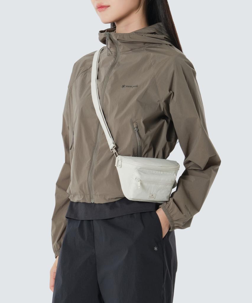 Snowpeak Apparel Lightweight Taslan Mini Crossbody Bag 1L (S26Mwfcb71) Light Beige
