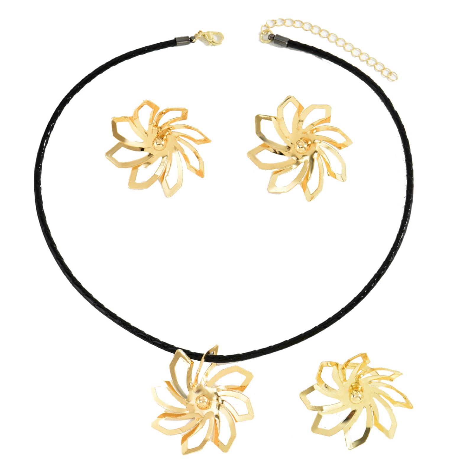 

Fashionable, Unique, Understated Luxury, , And High-end Jewelry; A Perfect Gift For A Friend. One Size
