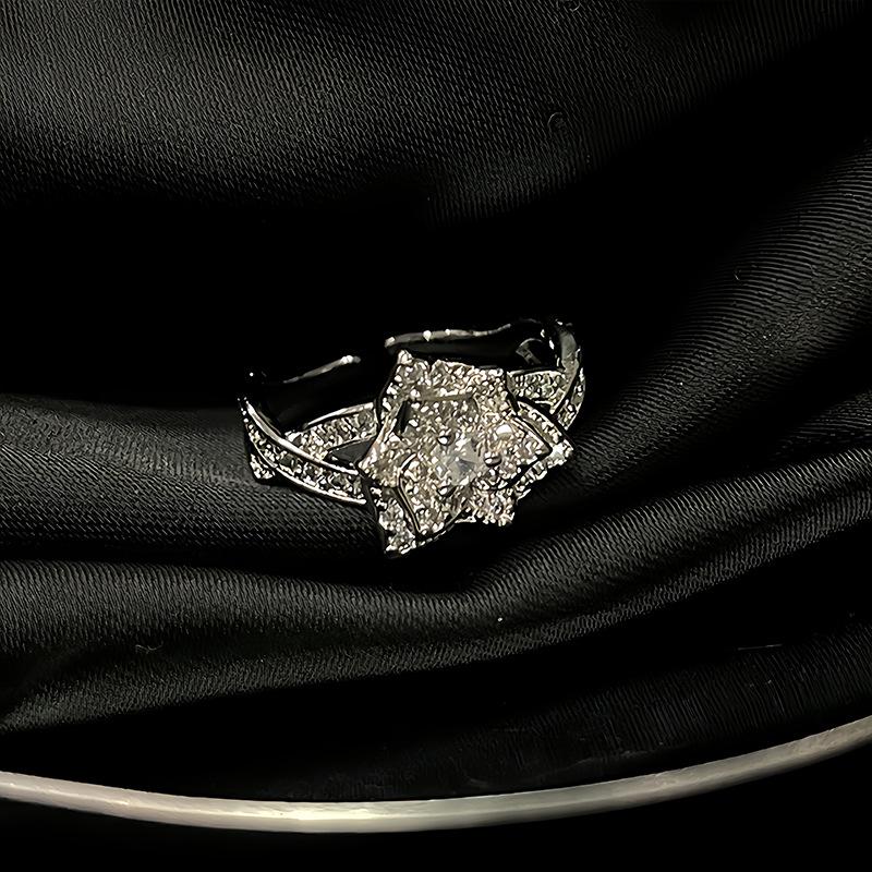 Light Luxury, High-End Feeling, Full Of Diamonds, Zircon Feathers, Camellia, Star Light Opening Ring, Niche Design, Stacked Personalized Ring