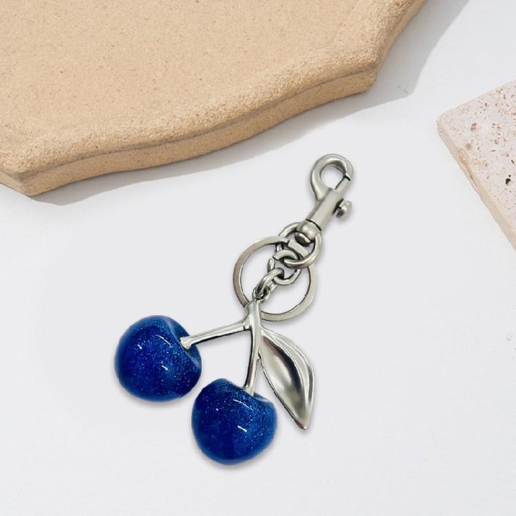 Unique Cherry Keychain Crafted Fashion Pendant Cherry Key Pendant Metal Texture Present for Girls Woman Fashion Lover