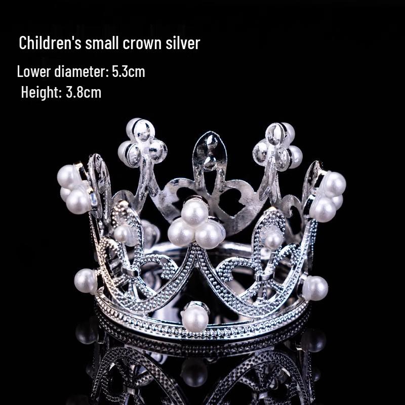 Coroană de Prințesă pentru Zi de Naștere cu Aripi de Pene, Perle și Cristale – Mini Accesorii pentru Copii