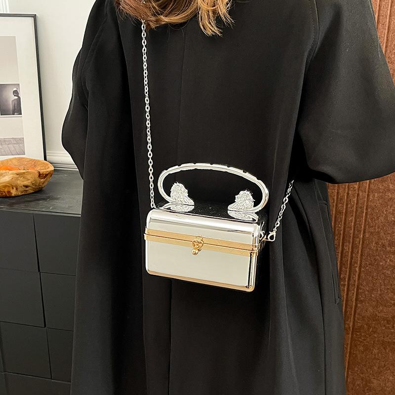 Acrylic box bag women's 2025 new European and American fashion glossy shoulder bag versatile chain messenger dinner bag