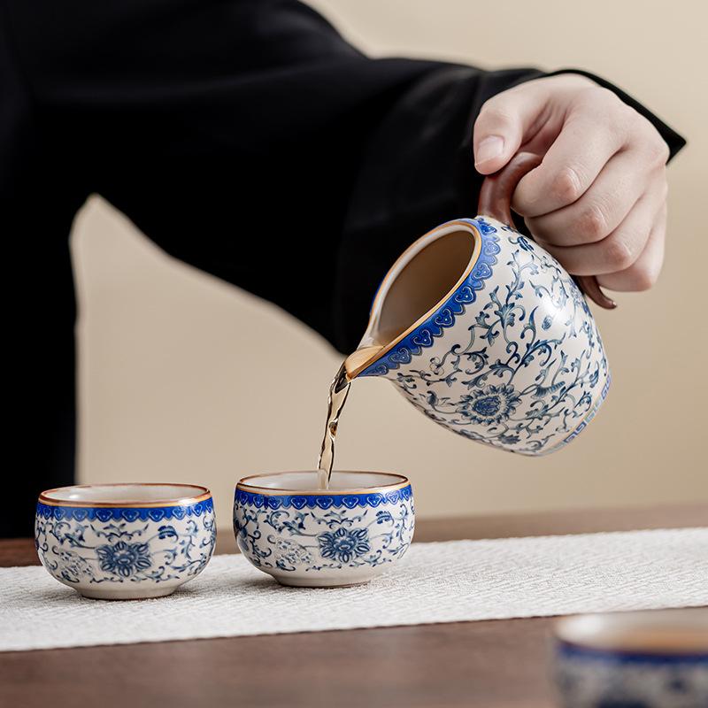 Chinese Style Ru Kiln Meditation Tea Cup Ceramic Blue Master Tea Cup Chinese Style Enamel High-grade Tea Cups