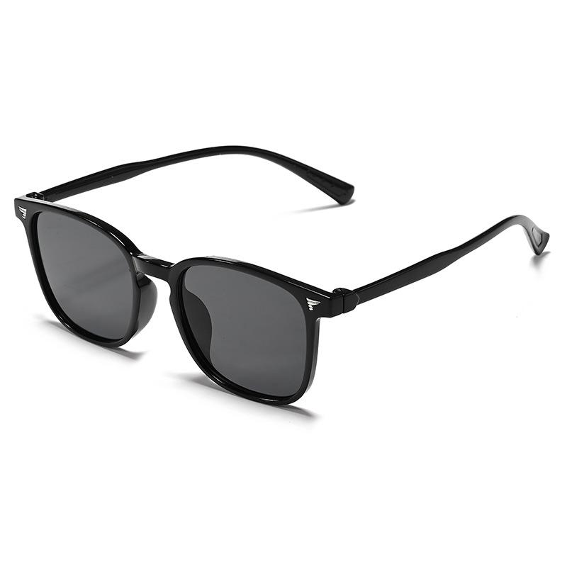 European and American large-frame square sunglasses for women's high-end sense of fashion and versatile sunscreen and UV protection sunglasses for men