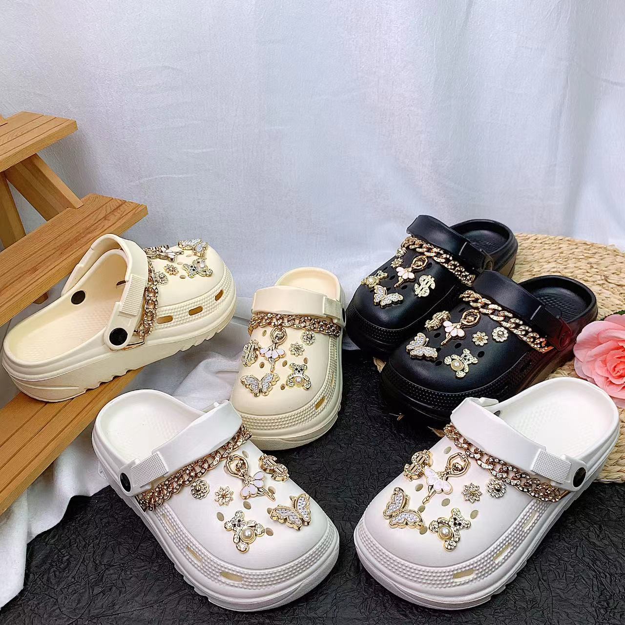 

New hole shoes women s dancing girl suit summer fashion muffin comfortable hole shoes 36-37 чорний