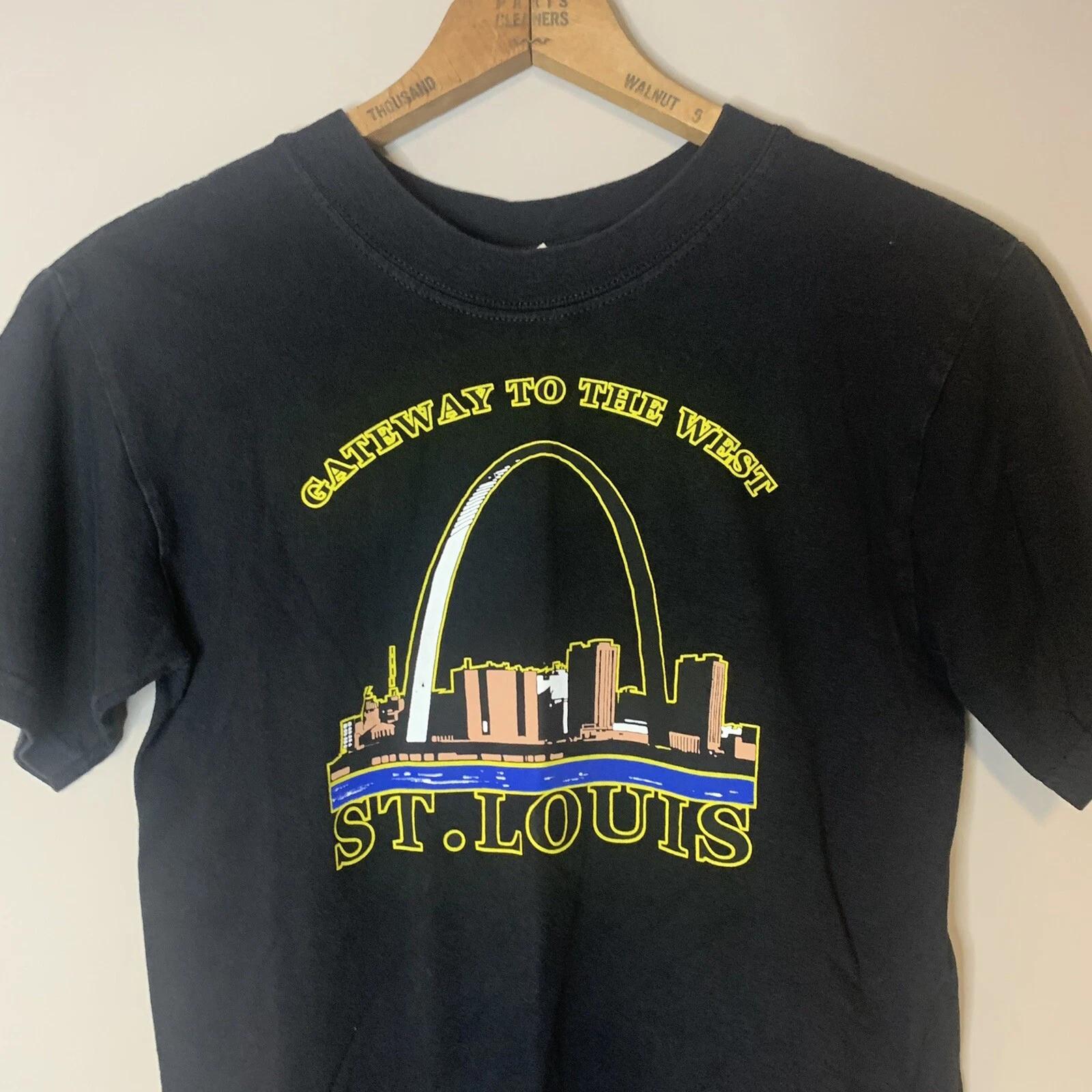 

VTG St Louis Gateway to the West Graphic Tshirt 90s Adult Small Tourist Travel M