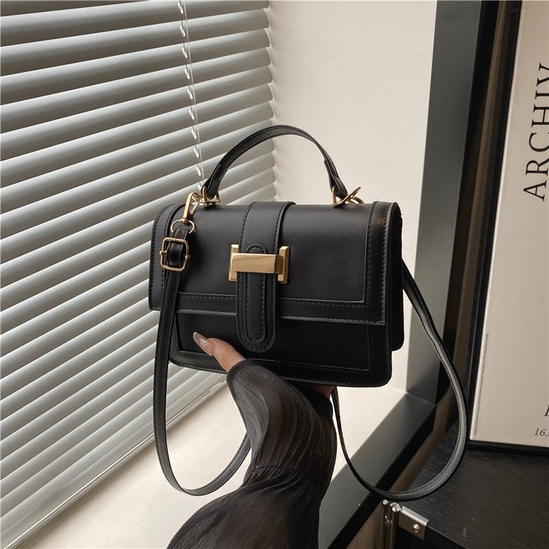 French Niche Design Portable Small Bag Women's 2025 New Trendy and Versatile Ins Texture Commuter Shoulder Messenger Bag