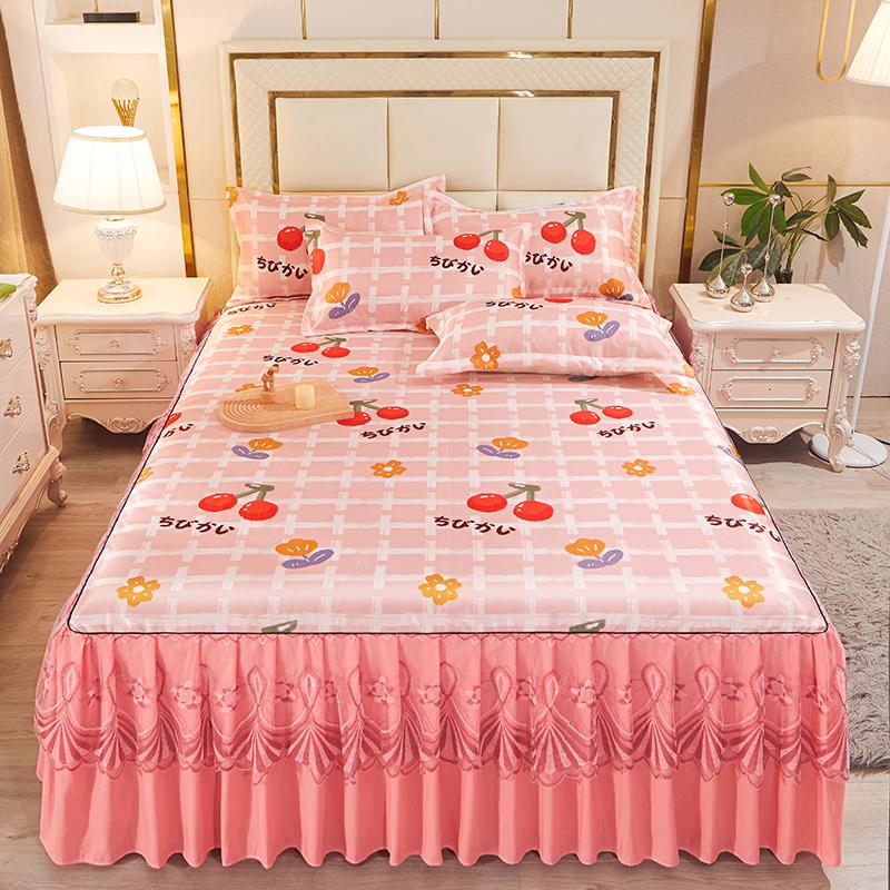 Pink Flowers Lace Bed Skirt Set Summer Ice Silk Smooth Comfortable Bedspread with Pillowcases Luxury Queen King Size Bedding Set