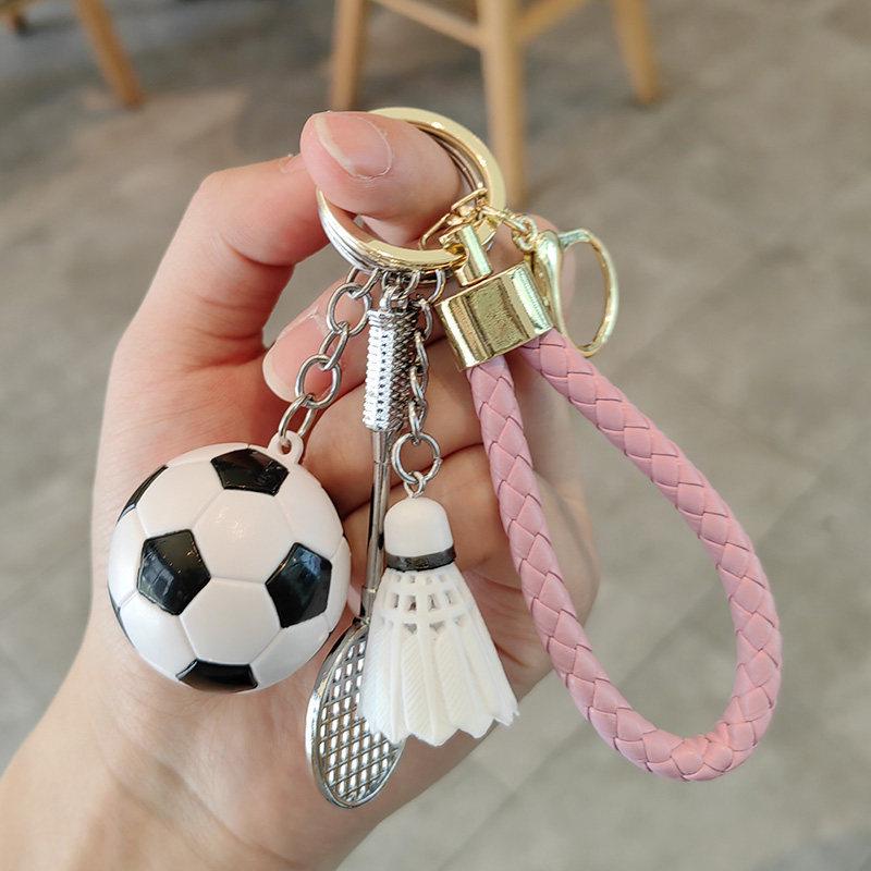 Exquisite Badminton Keychain: Creative Sports Gift for Boys, Girls, Couples - Pendant Ornament Keyring.