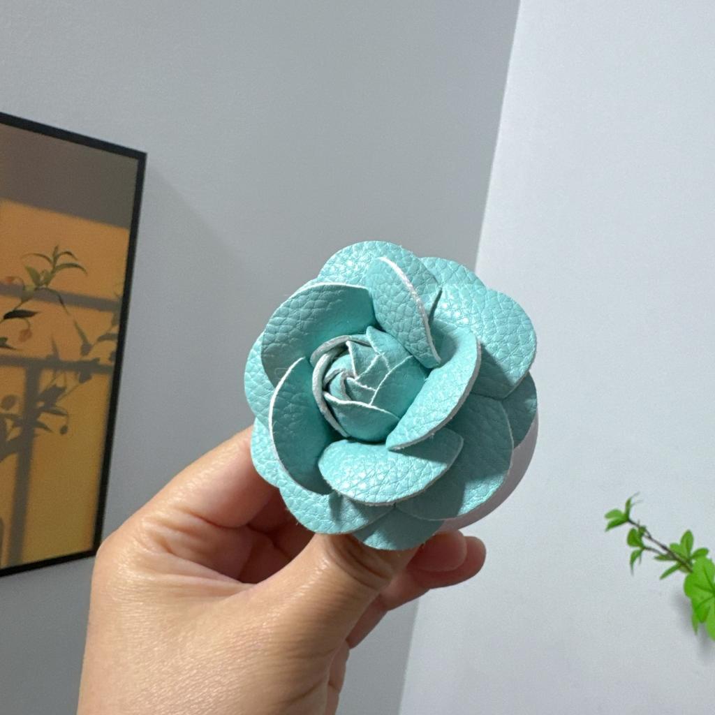 Cute 3D flower Magnetic suction bracket Foldable Griptok Phone Holder for IPhone Samsung Support Socket Pocket Grip Stand Bracke