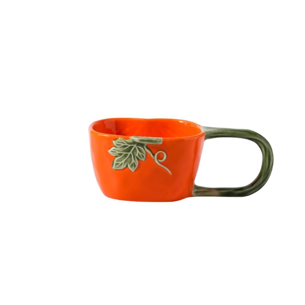 

Pumpkin Shape Creative Large Handle Large Capacity Ceramic Mug Set Underglaze Coffee Cup with Spoon Breakfast Cup 201-300ml