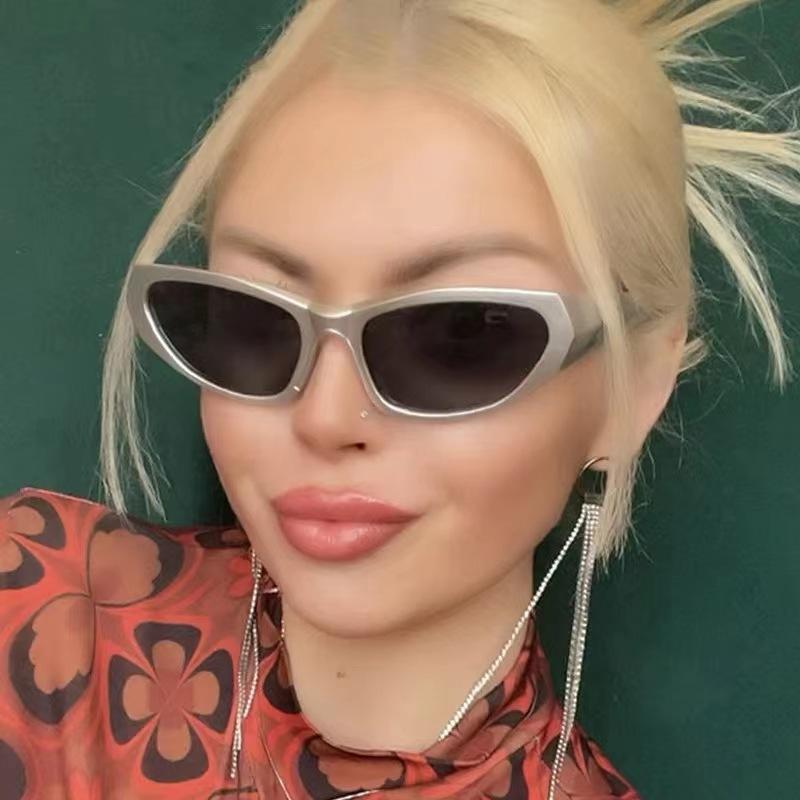 New  Punk Sunglasses Women Goggle Y2k Luxury Brand Sun Glasses 2000'S Shades Eyewear UV400 Female Designer Eyeglasses