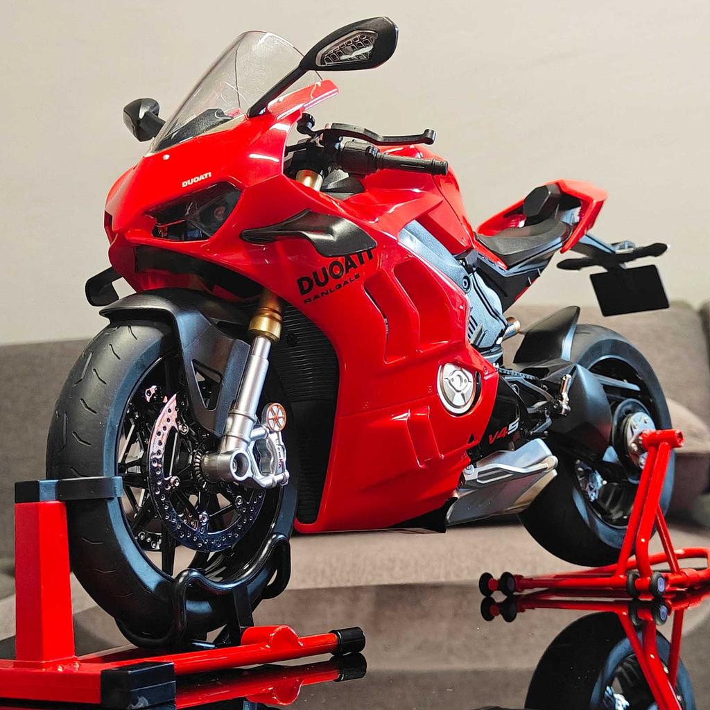 1/6 Ducati V4SP2 Rennmotorrad Legierung Druckgussmodell Dynamischer Kupplungsornament Spielzeug für Jungen Geburtstagsgeschenk für Freunde
