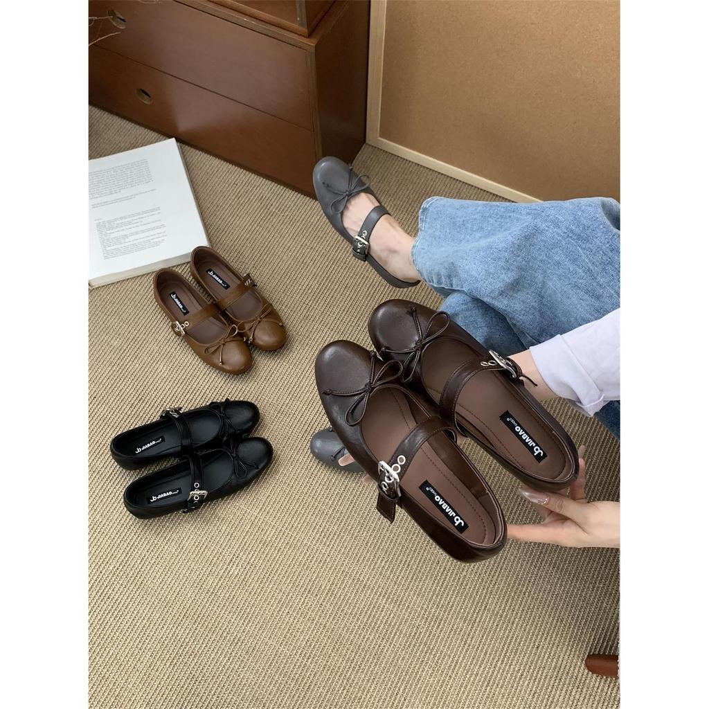 Vintage Vielseitiger Abendwind Ein-Wort Schnallenriemen Runde Spitze Mary Jane Schuhe Pendler 2025 Herbst Kleine Lederschuhe Ballerinas